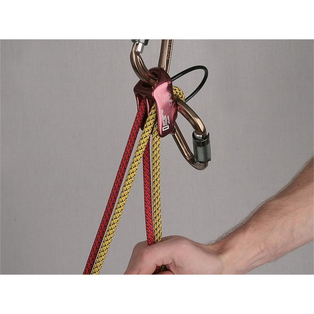 Singing Rock Shuttle Belay Device